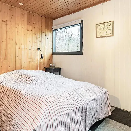 Secluded Forest Retreat-by Traum * Roslev