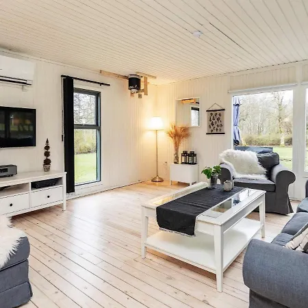 Secluded Forest Retreat-by Traum *