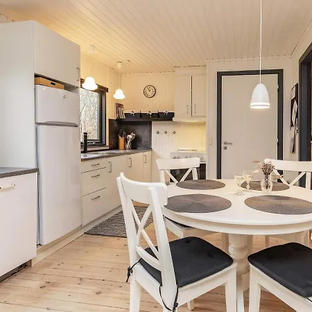 Feriehus Secluded Forest Retreat-by Traum *