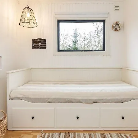 Feriehus Secluded Forest Retreat-by Traum Roslev